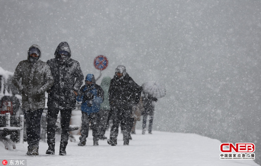 突发事件当地时间2017年1月8日,土耳其伊斯坦布尔遭遇暴雪霜冻,气温降