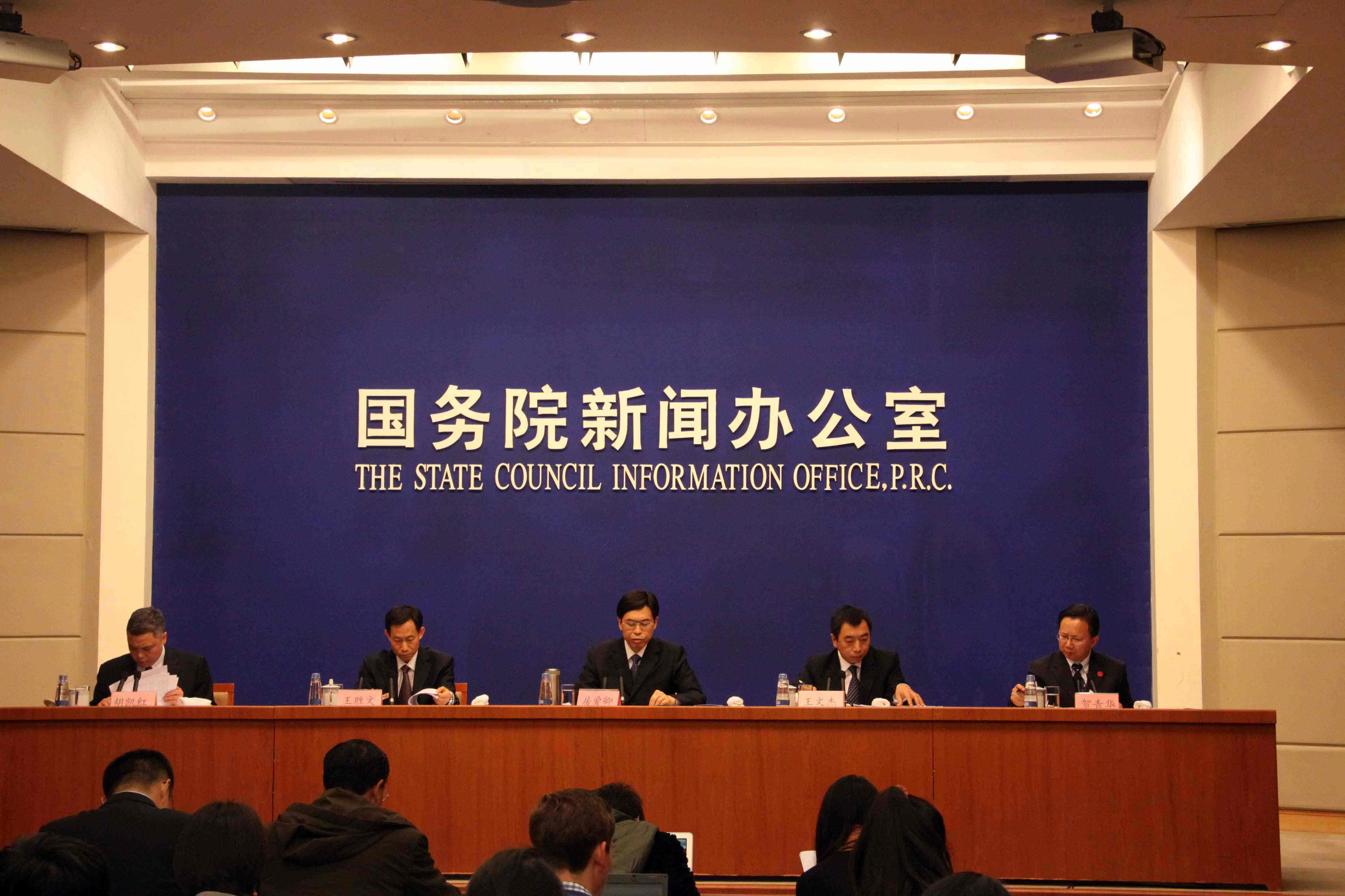 卫计委应急办:强化应急准备 一旦发生疫情能控制