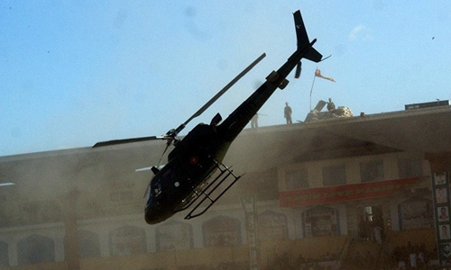 载多国大使的直升机在巴基斯坦坠毁。（图片来源：巴基斯坦《黎明报》）