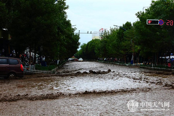 7月28日下午，新疆托里遭山洪侵袭。